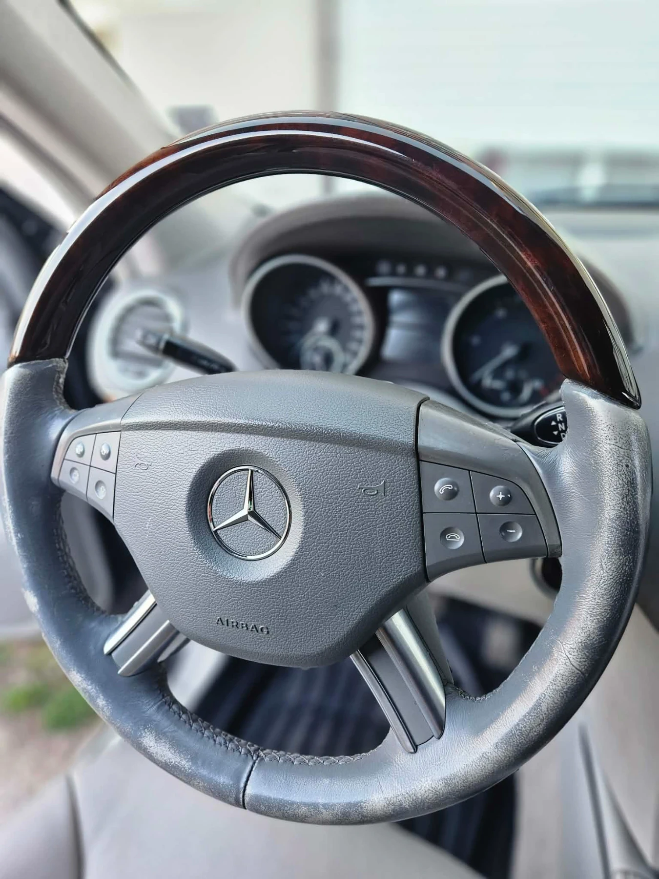 Mercedes-Benz GL 320, снимка 5 - Автомобили и джипове - 54220276