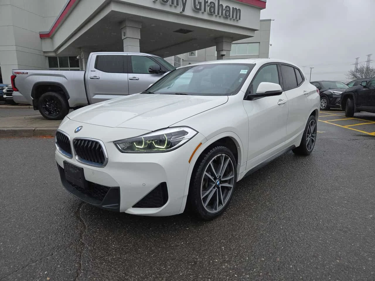BMW X2 * xDrive28i * М-ПАКЕТ* ПАНОРАМА* ПОДГРЕВИ* 