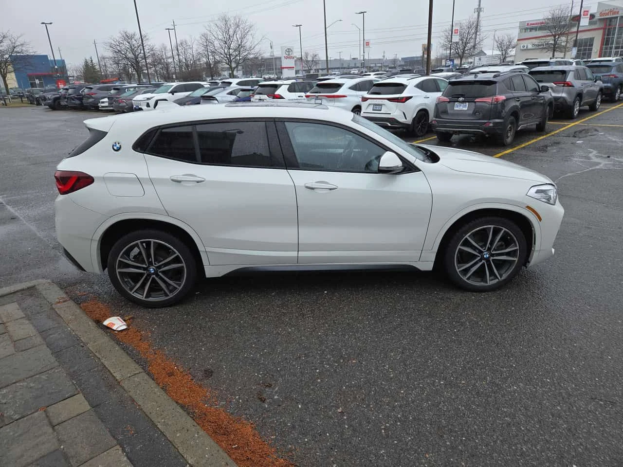 BMW X2 * xDrive28i * М-ПАКЕТ* ПАНОРАМА* ПОДГРЕВИ* , снимка 3 - Автомобили и джипове - 54221647