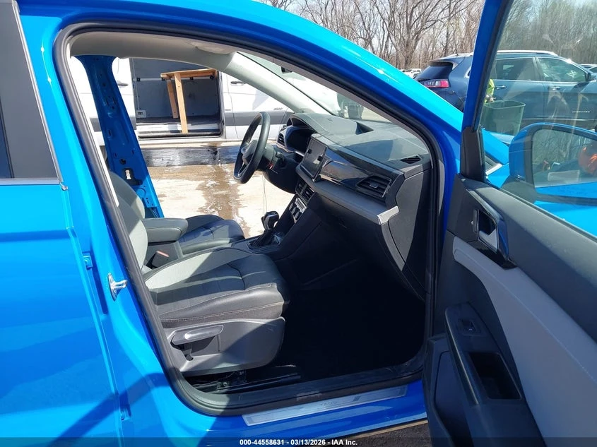 VW Taos 1.5l Volkswagen 1.5T Sel, снимка 5 - Автомобили и джипове - 54445254