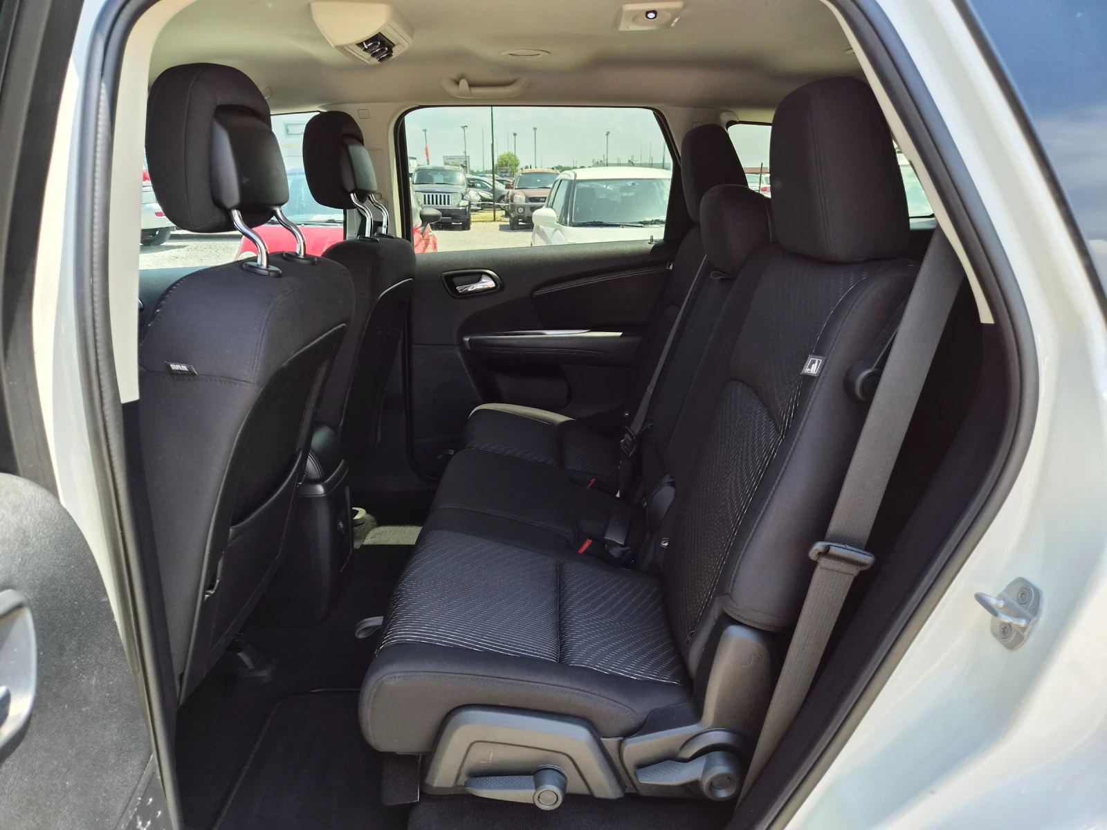 Fiat Freemont 2.0D 170кс АВТОМАТИК 4х4 7 места ЕВРО 5, снимка 16 - Автомобили и джипове - 55100197