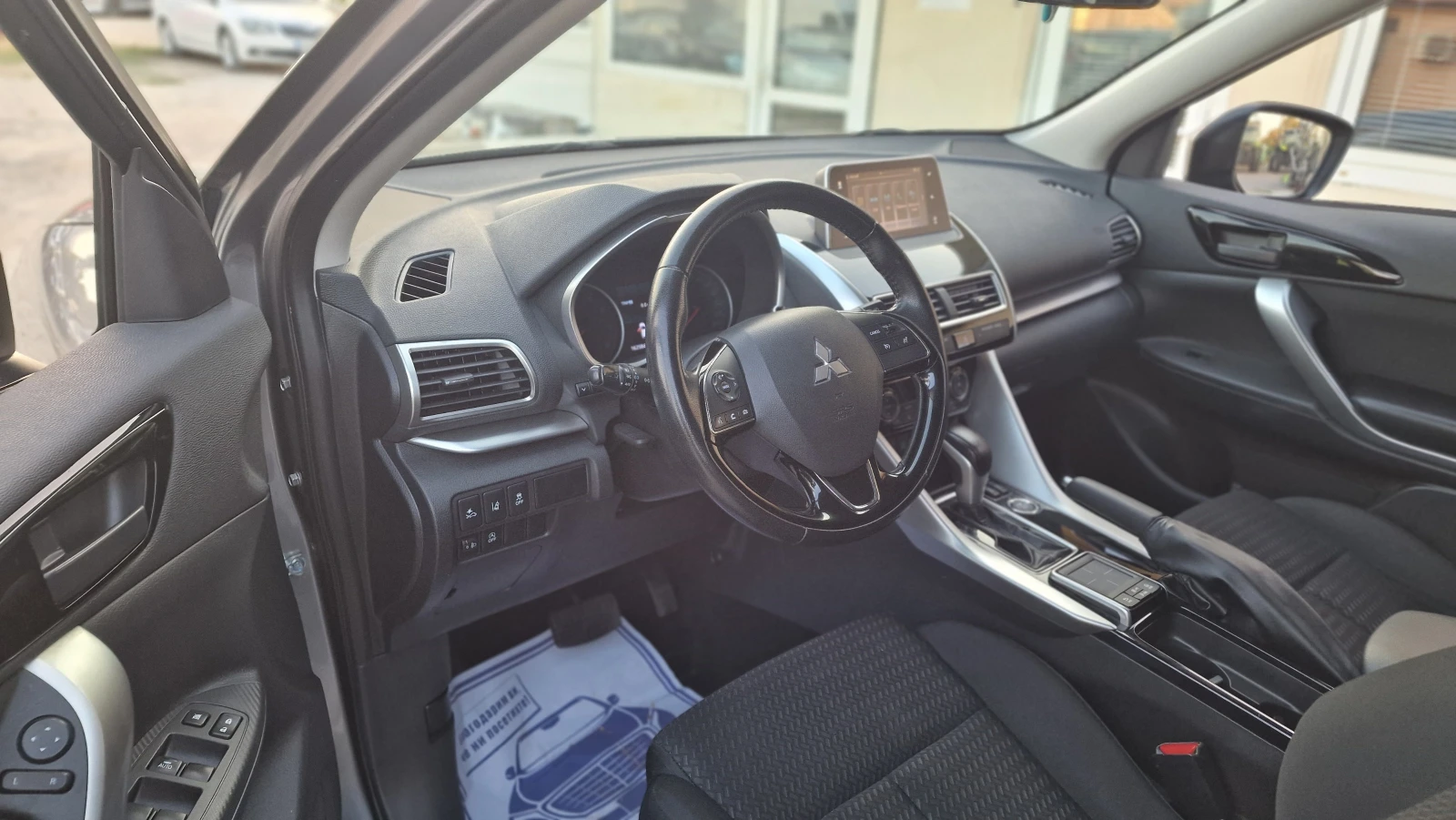 Mitsubishi Eclipse Cross 1.5 i Mivec 4x4 Автоматик дистроник , снимка 8 - Автомобили и джипове - 55621470
