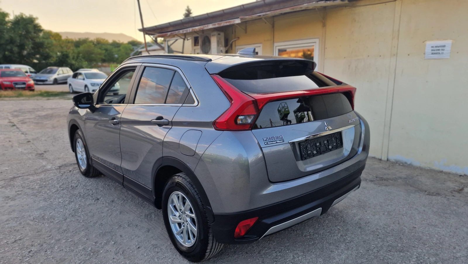 Mitsubishi Eclipse Cross 1.5 i Mivec 4x4 Автоматик дистроник , снимка 5 - Автомобили и джипове - 55621470