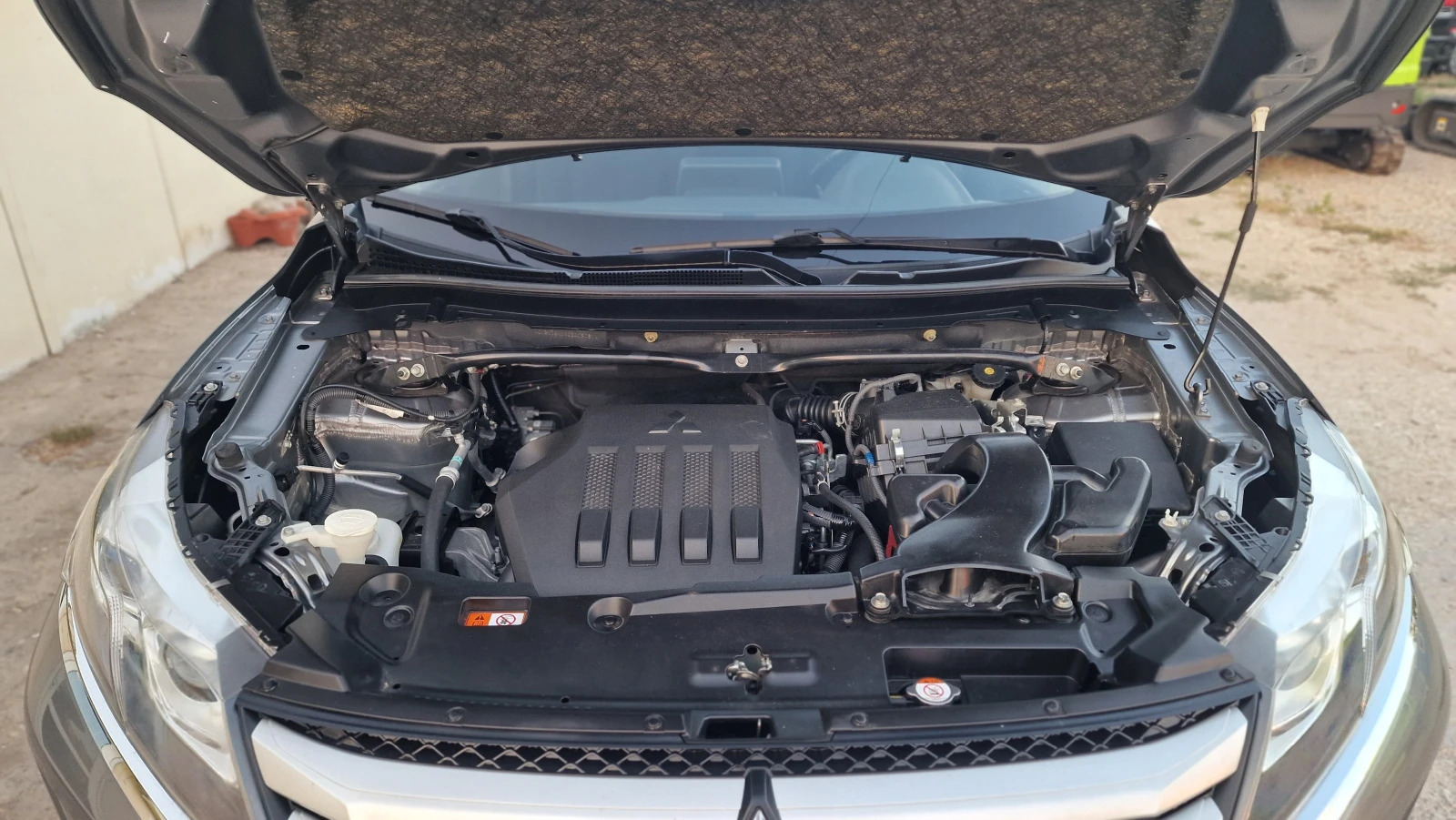 Mitsubishi Eclipse Cross 1.5 i Mivec 4x4 Автоматик дистроник , снимка 17 - Автомобили и джипове - 55621470