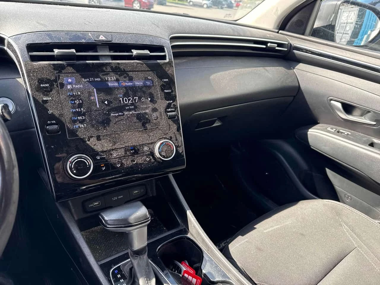 Hyundai Tucson * Preferred * АВТОКРЕДИТ * ОТ ПРЕДСТАВИТЕЛСТВО, снимка 9 - Автомобили и джипове - 56213372