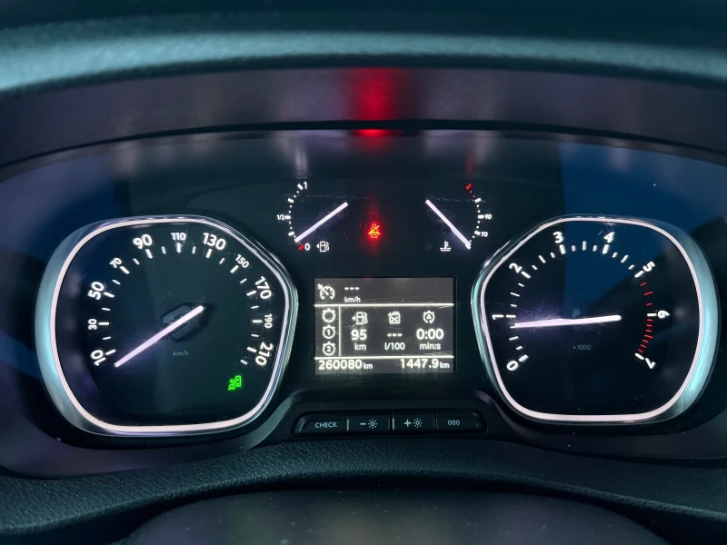 Citroen Jumpy 6местен нов внос от Белгия!, снимка 14 - Бусове и автобуси - 53469891