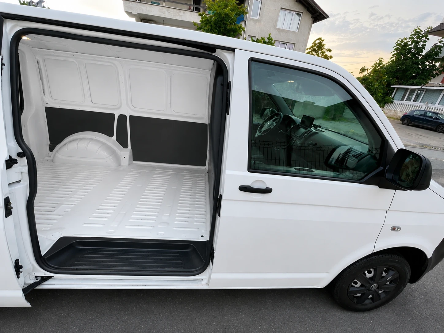 VW Transporter, снимка 6 - Бусове и автобуси - 55833987