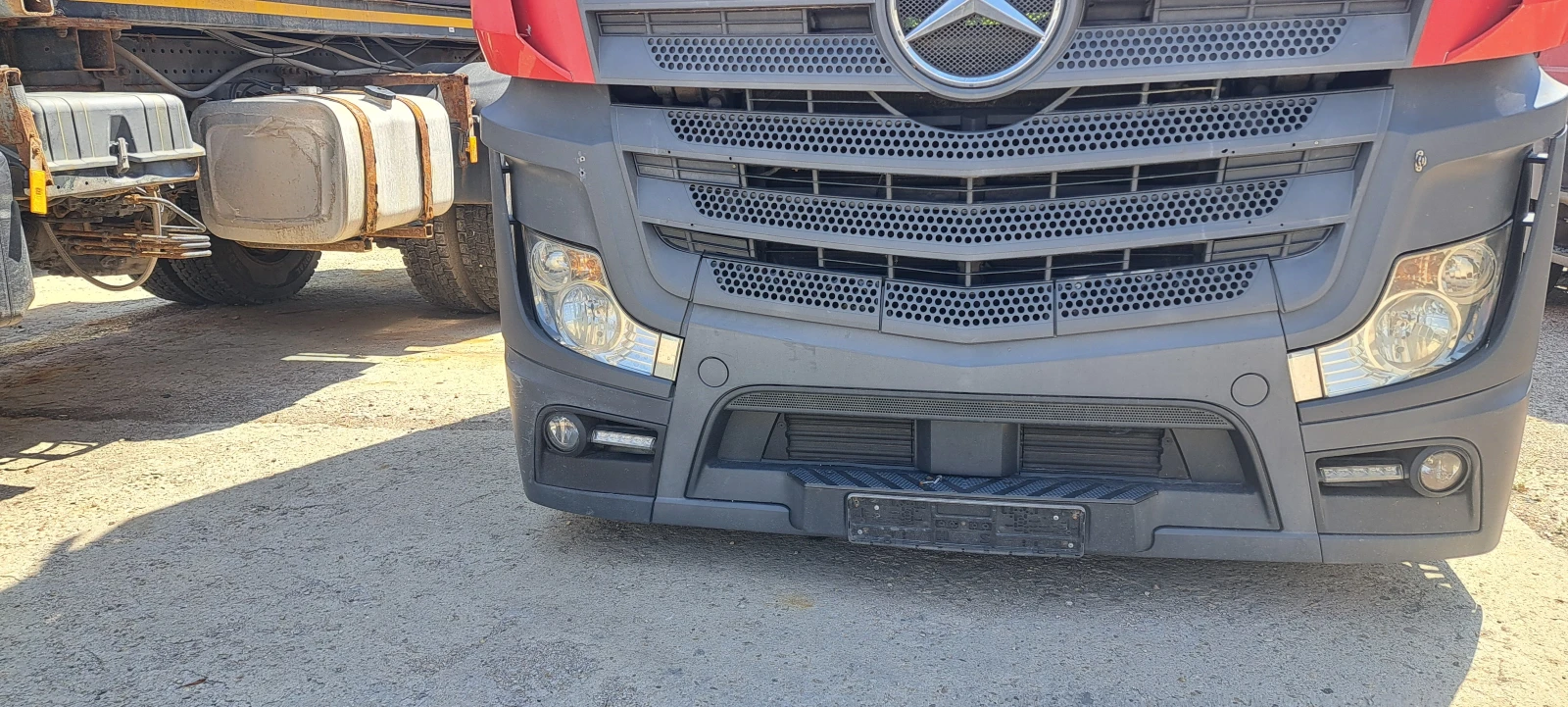 Mercedes-Benz 1842 | Mobile.bg   2