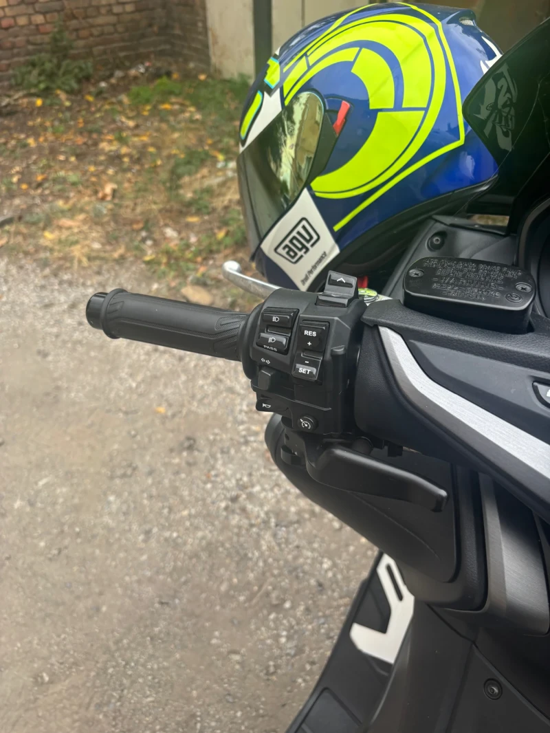 Yamaha T-max Tech max, снимка 11 - Мотоциклети и мототехника - 52597825