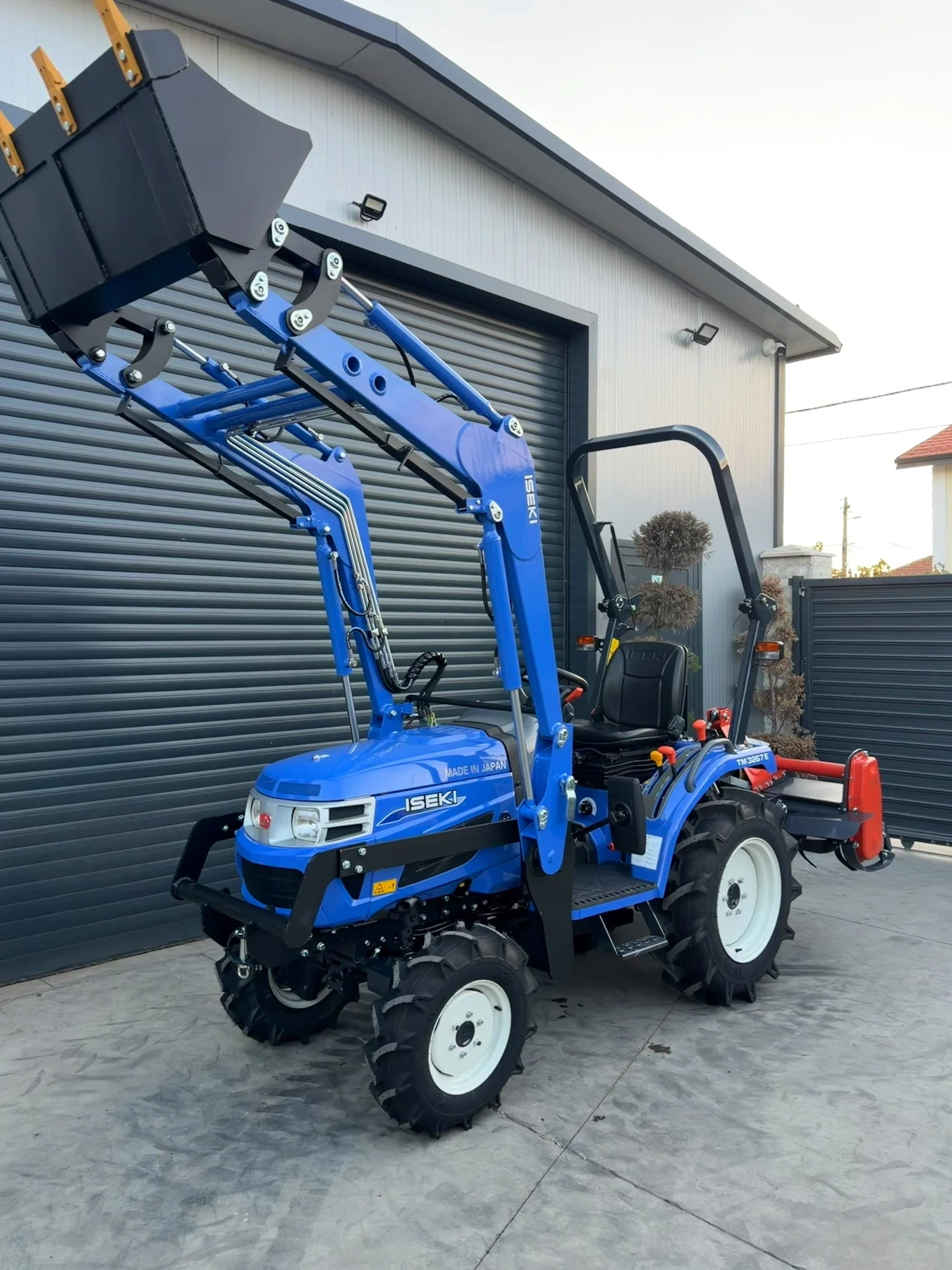 Трактор ISEKI ТМ3267, снимка 9 - Селскостопанска техника - 56298529