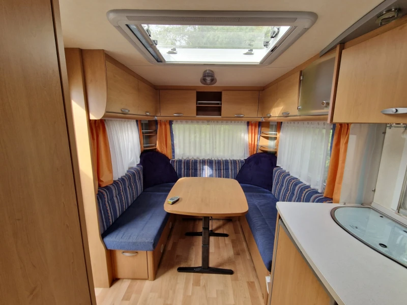 Каравана Knaus Sudwind 500 Швейцария, снимка 6 - Каравани и кемпери - 52533045