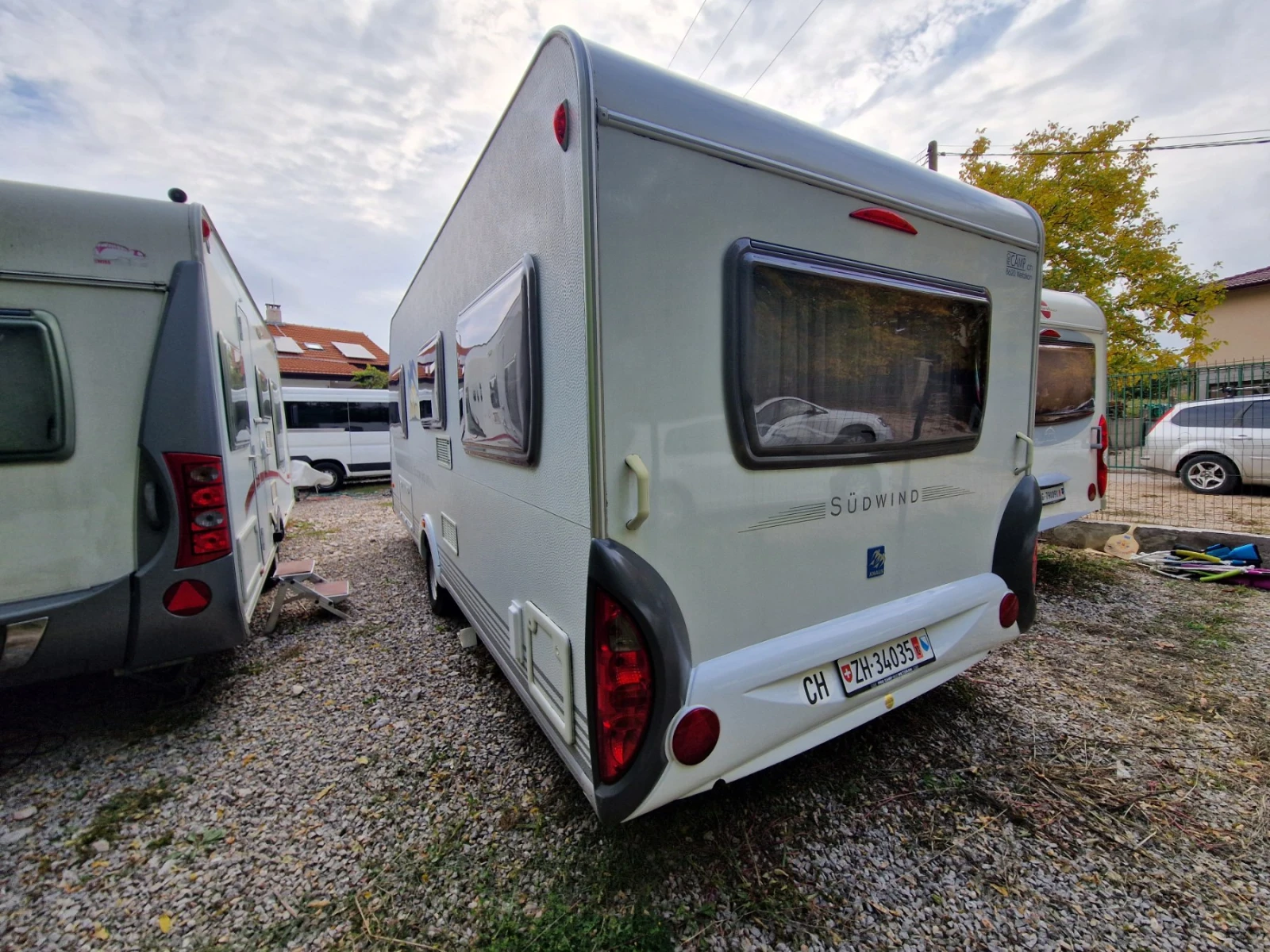 Каравана Knaus Sudwind 500 Швейцария - изображение 2