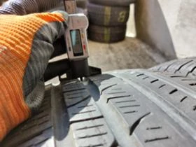 Гуми Летни 235/60R18, снимка 4