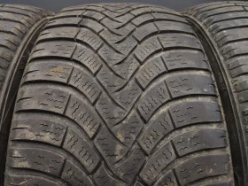 Гуми Зимни 215/50R17, снимка 2