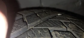 Гуми Зимни 215/70R16, снимка 2