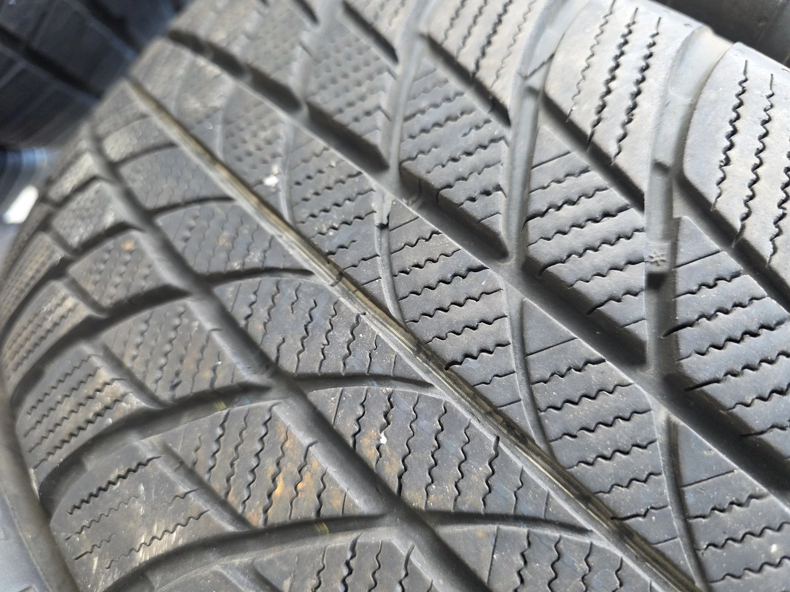 ���� 225/60R18 | Mobile.bg � ����������� 5