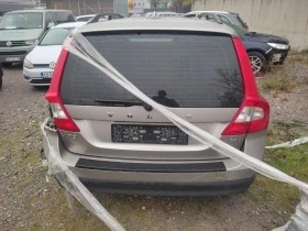 Volvo V70 2.4 на части, снимка 4