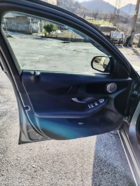 Mercedes-Benz C 180, снимка 9