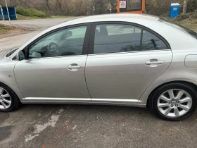 Toyota Avensis 1.8 i, снимка 10