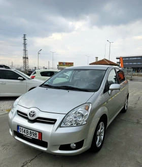 Toyota Corolla verso Капарирана/Продадена , снимка 1