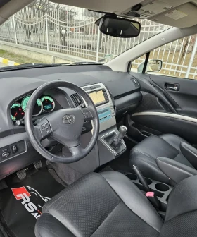 Toyota Corolla verso Капарирана/Продадена , снимка 8