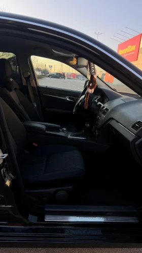 Mercedes-Benz C 320, снимка 5