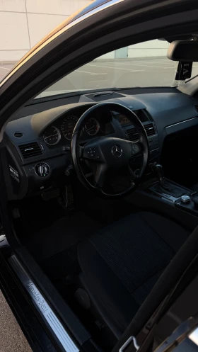 Mercedes-Benz C 320, снимка 7