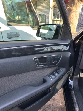 Mercedes-Benz E 350 4Matic - 10000 € / 19558.30 лв. - 53402085 11