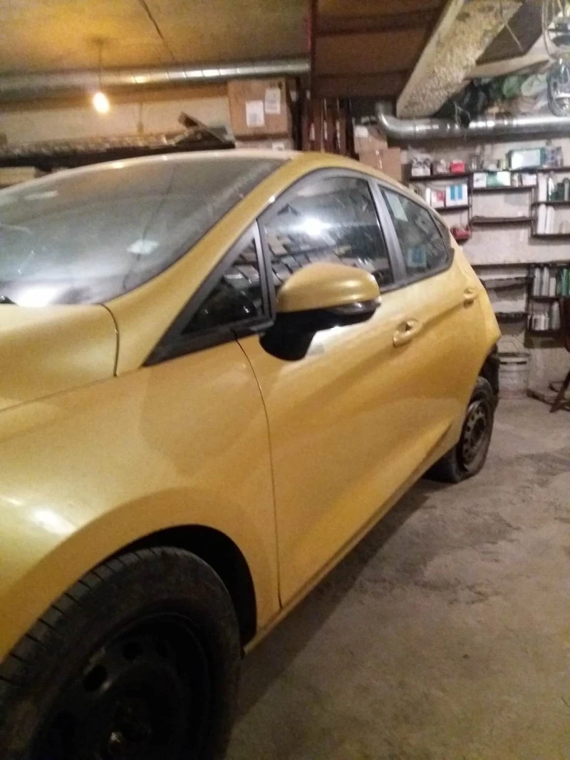 Ford Fiesta, снимка 1 - Автомобили и джипове - 47058996