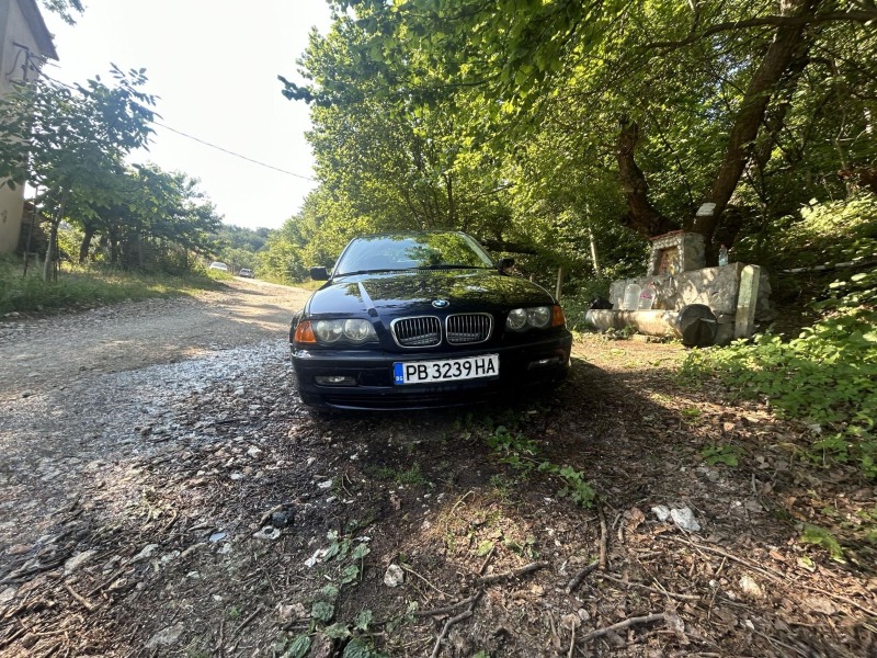 BMW 318 Седан, снимка 4 - Автомобили и джипове - 46425629