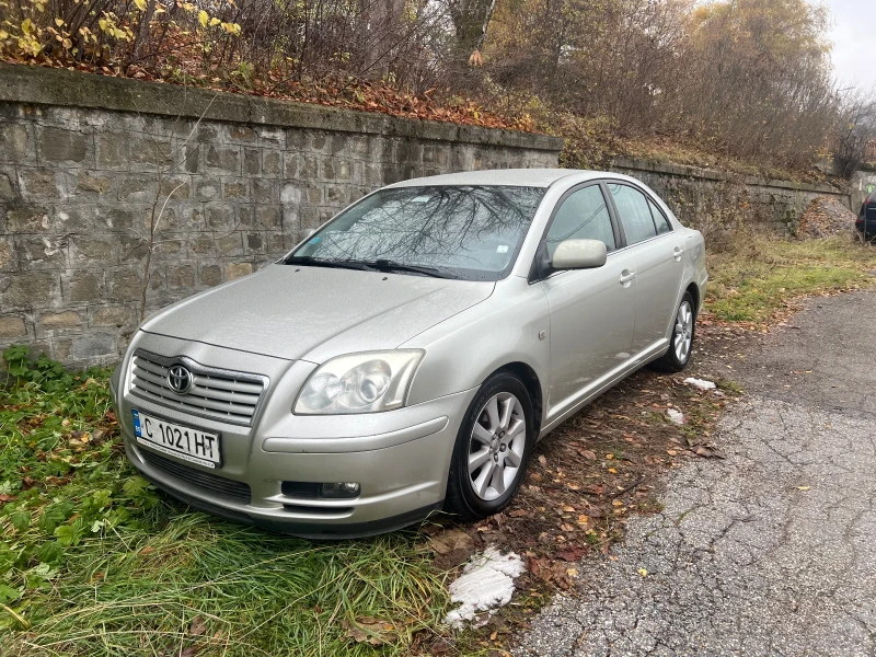 Toyota Avensis 1.8 i, снимка 2 - Автомобили и джипове - 48003433