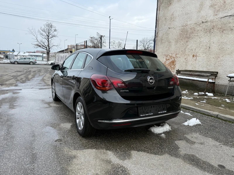 Opel Astra 1.7 CDTI Cosmo, снимка 5 - Автомобили и джипове - 48696563