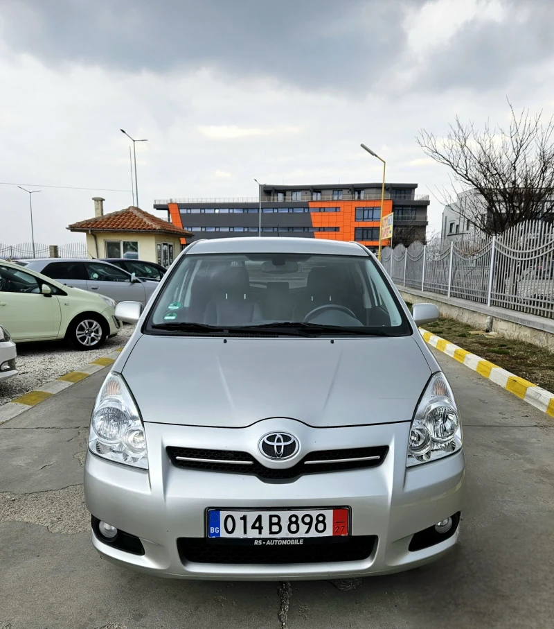 Toyota Corolla verso Капарирана/Продадена , снимка 3 - Автомобили и джипове - 48968576