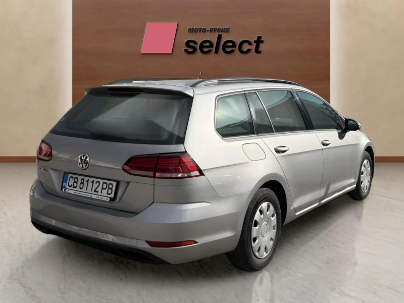 VW Golf 1.6 TDI, снимка 5 - Автомобили и джипове - 49590579