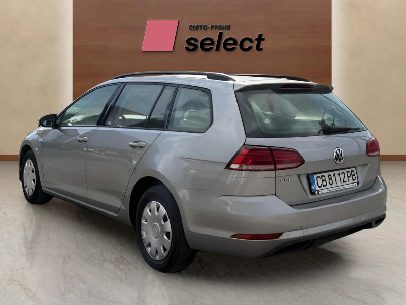 VW Golf 1.6 TDI, снимка 7 - Автомобили и джипове - 49590579