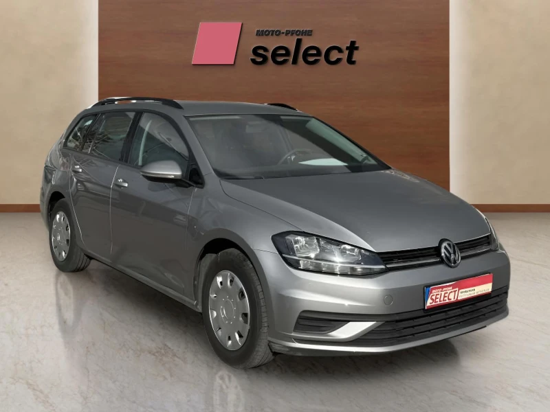 VW Golf 1.6 TDI, снимка 3 - Автомобили и джипове - 49590579