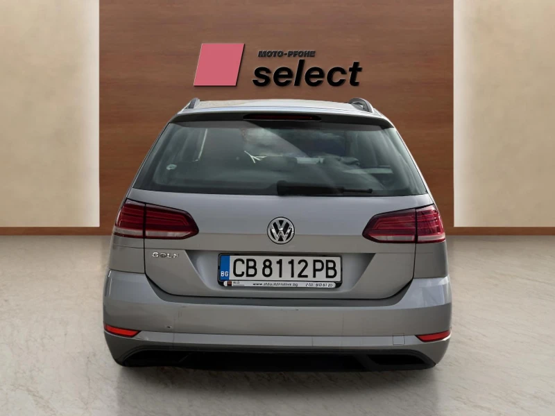 VW Golf 1.6 TDI, снимка 6 - Автомобили и джипове - 49590579