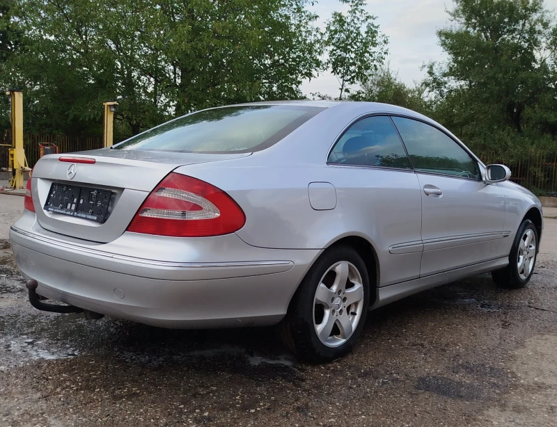 Mercedes-Benz CLK 200 Kompresor, снимка 8 - Автомобили и джипове - 51995314
