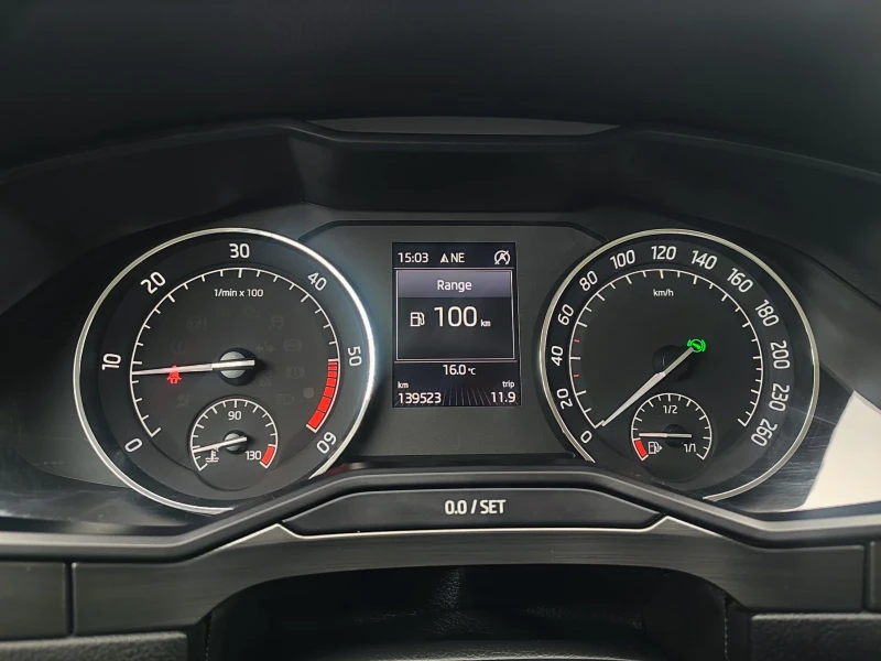 Skoda Superb 2.0TDI 190кс 4х4 BUSINESS LINE, снимка 11 - Автомобили и джипове - 52114690