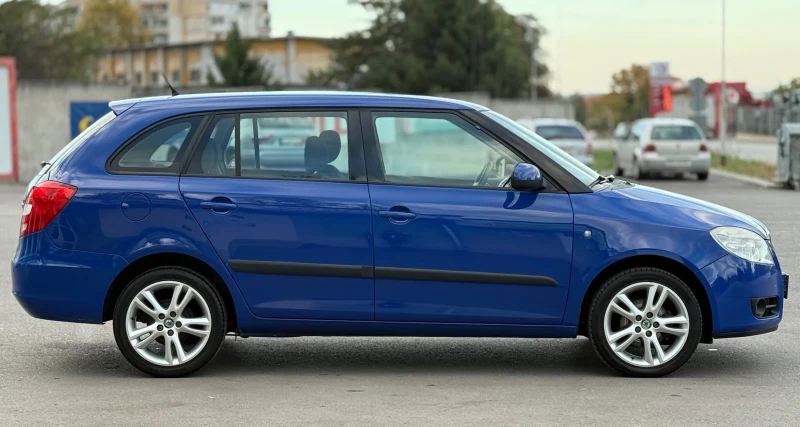 Skoda Fabia 1.2i 70кс * Климатроник* , снимка 8 - Автомобили и джипове - 52162750