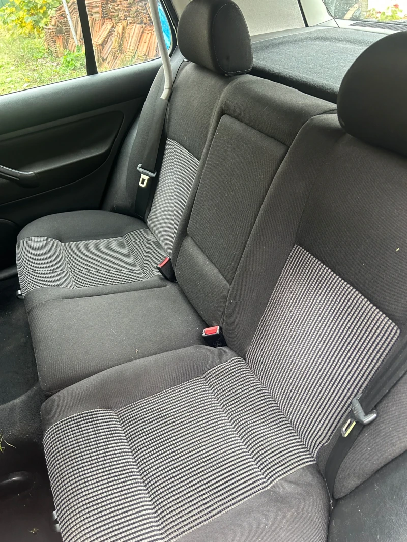 VW Golf, снимка 4 - Автомобили и джипове - 52341301