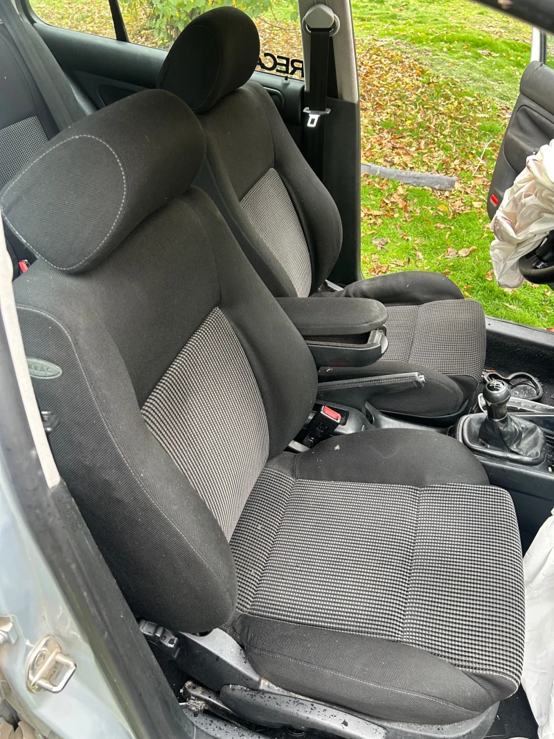 VW Golf, снимка 7 - Автомобили и джипове - 52341301