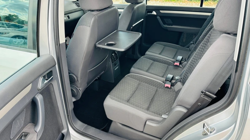 VW Touran 1.4i-CNG-7места-Евро 5-Италия, снимка 8 - Автомобили и джипове - 52713614