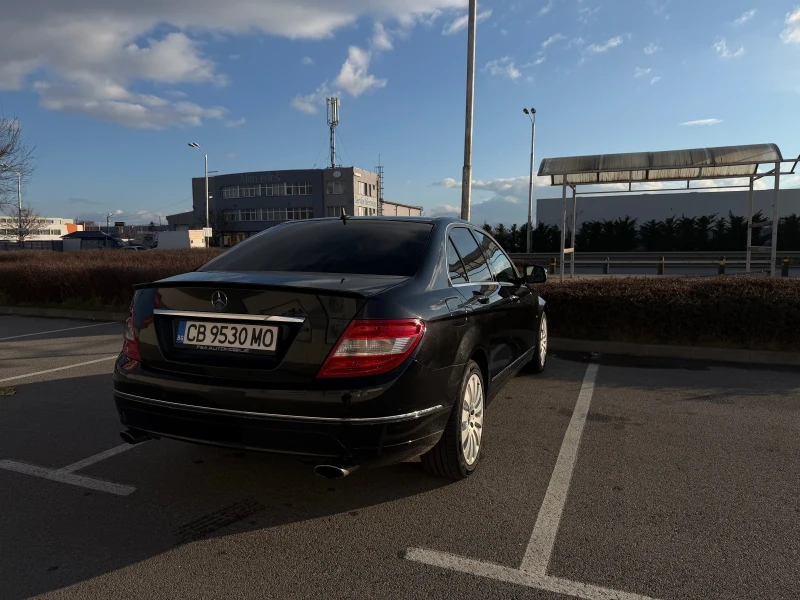 Mercedes-Benz C 320, снимка 4 - Автомобили и джипове - 53239374