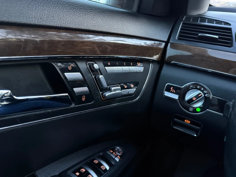 Mercedes-Benz S 350 d L* AMG* DIST+ * NICHT* LINE* ВАКУМ* МЪРТВА ТОЧКА, снимка 13 - Автомобили и джипове - 53538189