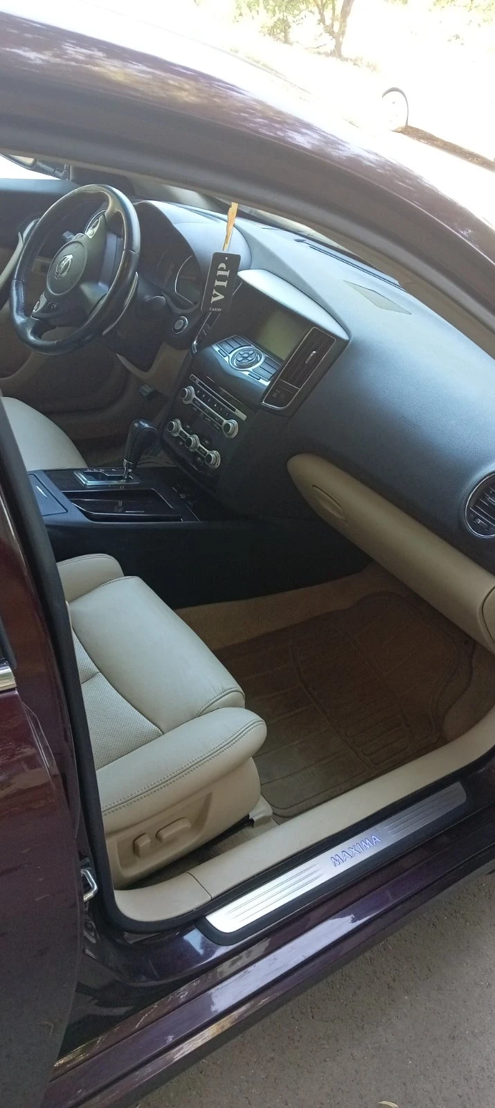 Nissan Maxima  - изображение 6