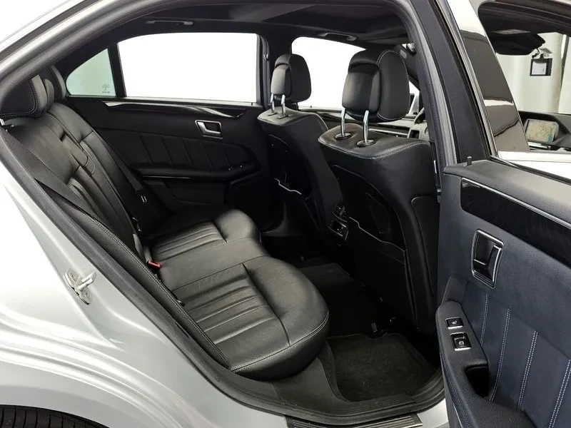 Mercedes-Benz E 350 4Matic Avantgarde, снимка 12 - Автомобили и джипове - 52845414