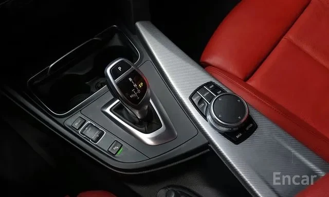 BMW 330 M Sport Shadow, снимка 11 - Автомобили и джипове - 53199983