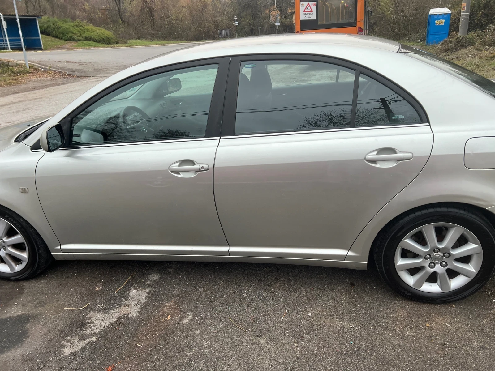 Toyota Avensis 1.8 i - изображение 10