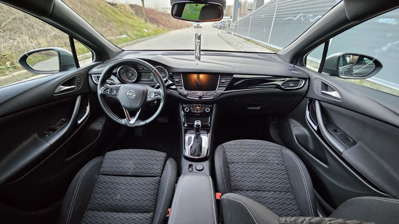 Opel Astra 1.6 CDTI LED NAVI AVTOMATIC 136 - изображение 9